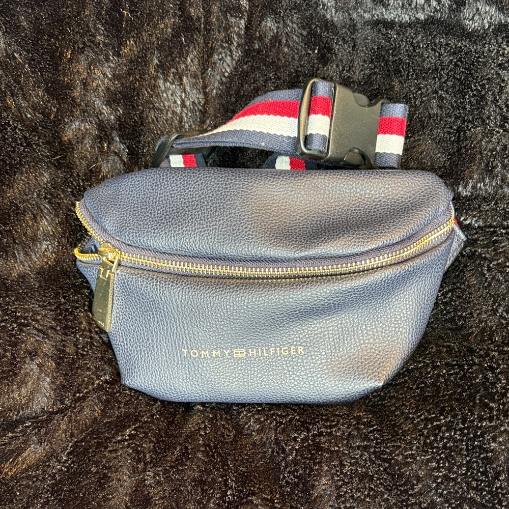 Tommy Hilfiger - Leather Belt Bag